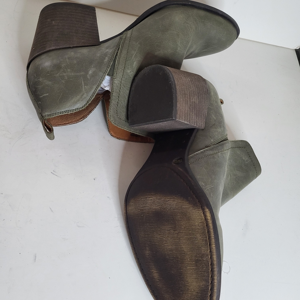 Lucky Brand Grey Leather Ankle Booties - Picture 5 of 6